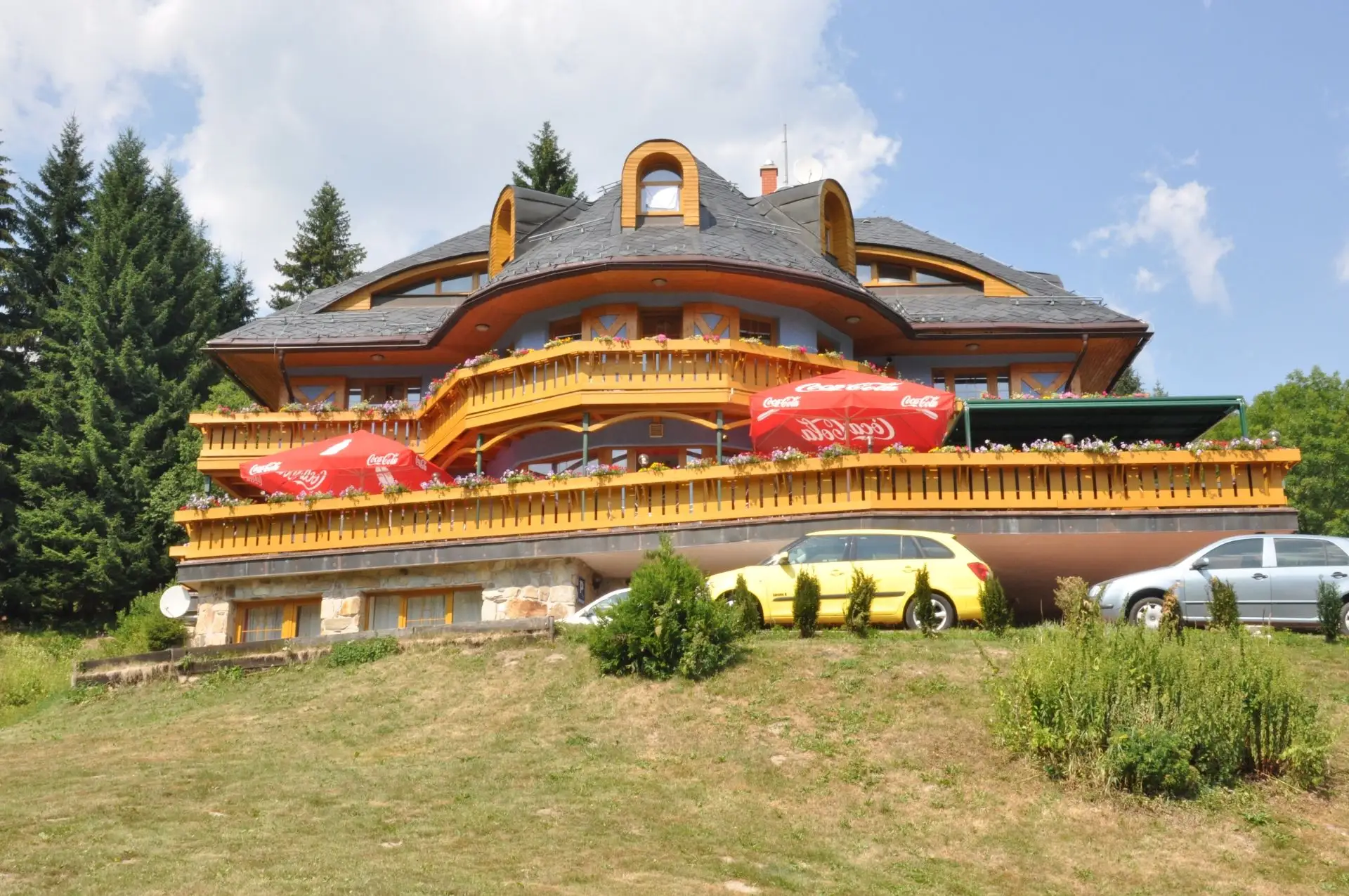 Hotel Vladimír – pohled na hotel v Janských Lázních